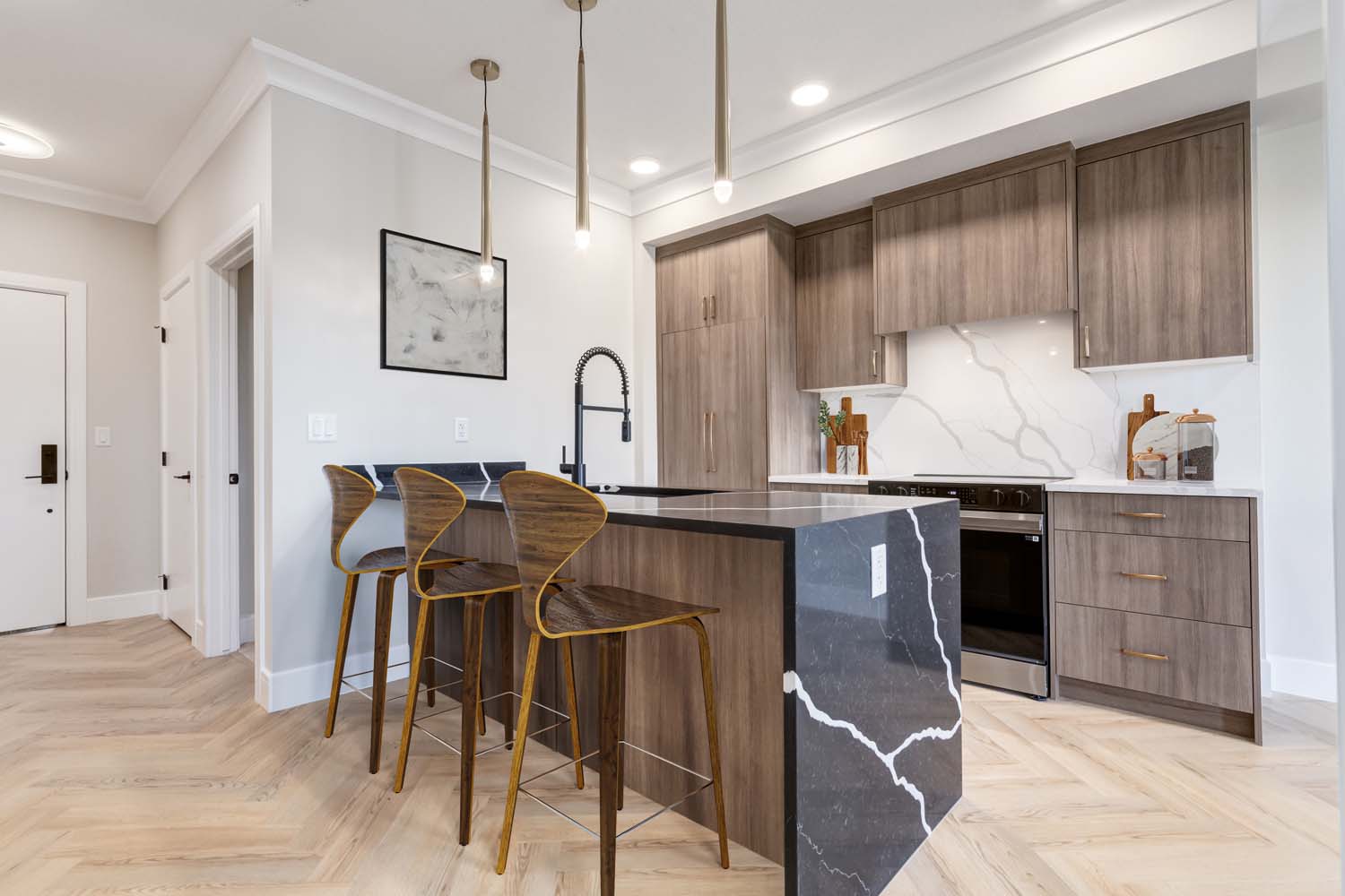 2_Ambra_Neo_Kitchen_Virtually Staged